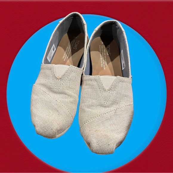 Women toms shoes sizes 6 - Picture 4 of 6